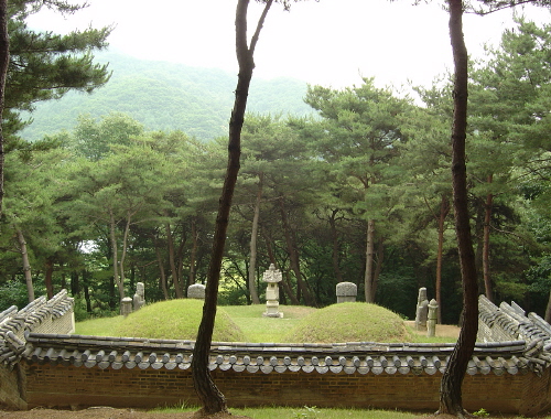 영락교회 공원묘지가 없었다면 찾는 이 드문 스산한 곳이었을 게다 